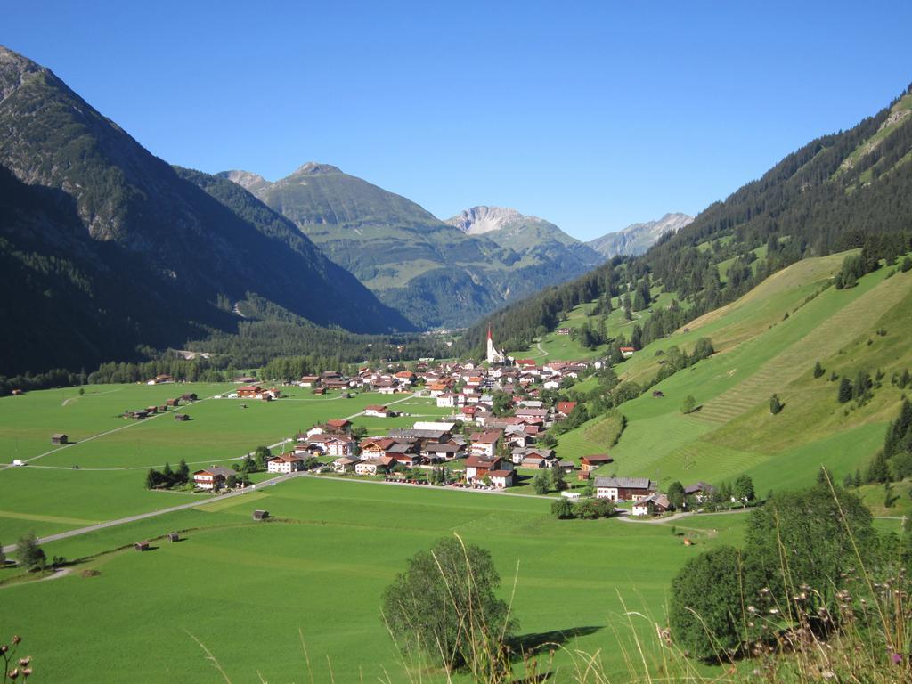 Hotel Winklerhof Holzgau Buitenkant foto